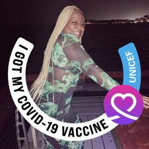 Meet your Posher, Loni